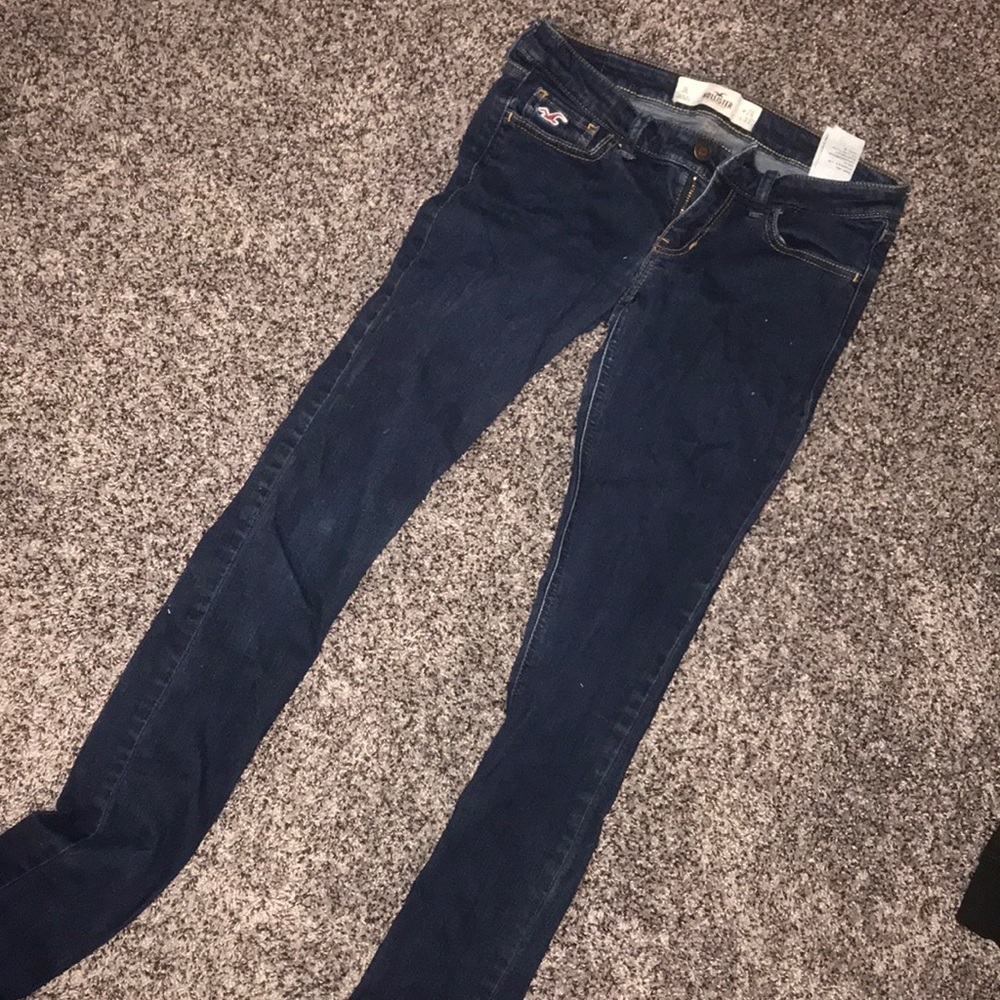 dark hollister jeans